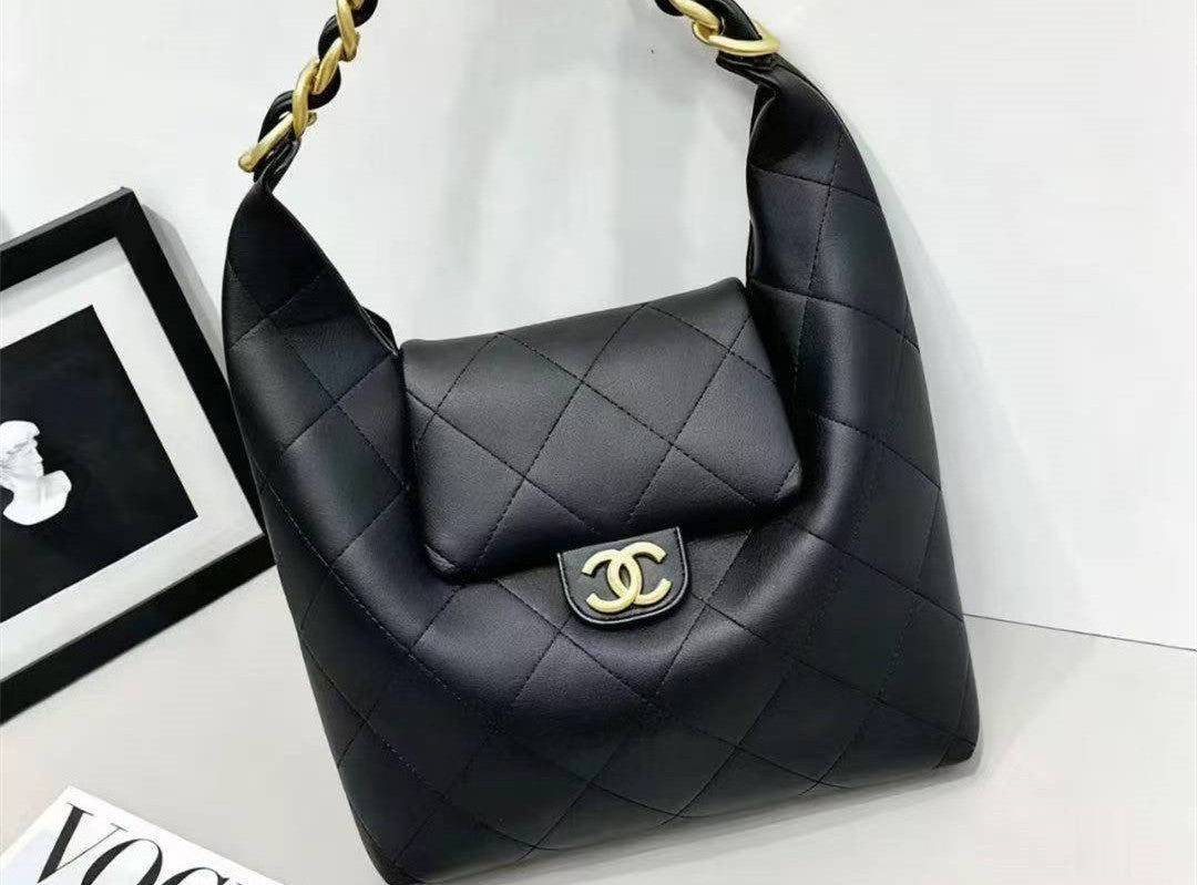 Pocket Hobo Shoulder Bag