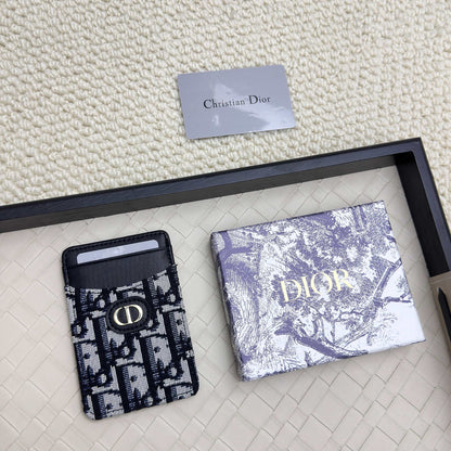 D10r Magnetic Card Holder