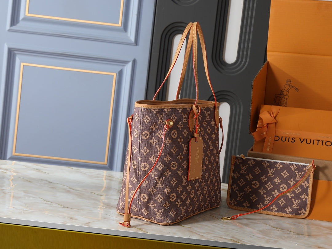 Neverfull Monogram Canvas Women Bag & Pouch