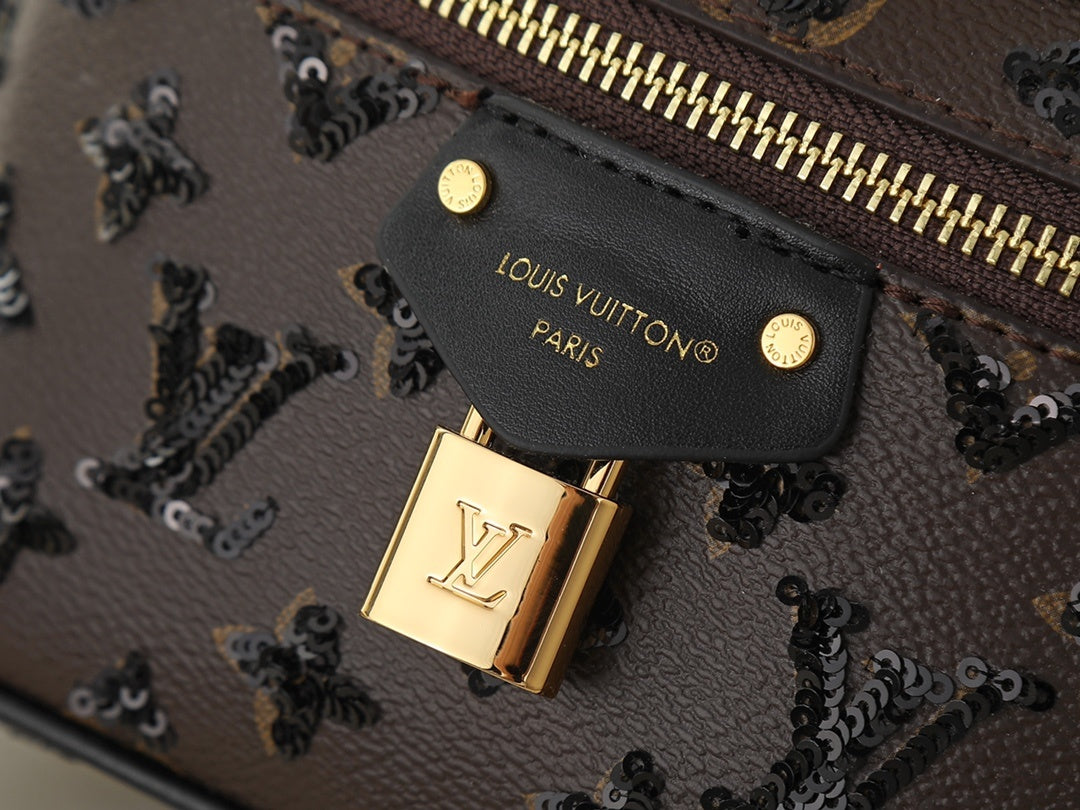 Vanity Chain Pouch