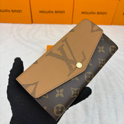 Sarah Wallet Monogram Canvas