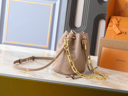 Coussin Bucket Women Bag