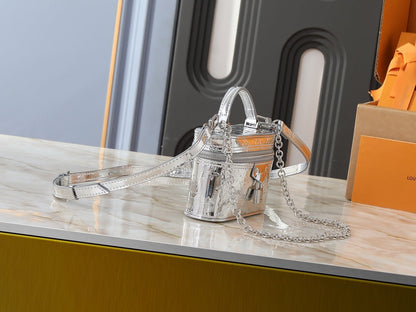 Vanity Silver Chain Pouch