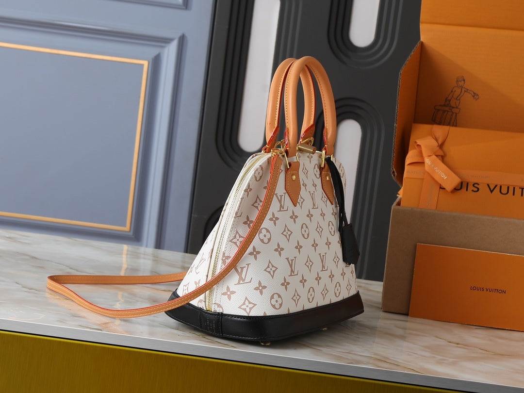 Dune Beige Alma Nano Bag