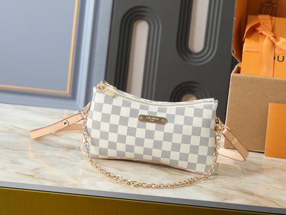 Mini Chain Shoulder Bag
