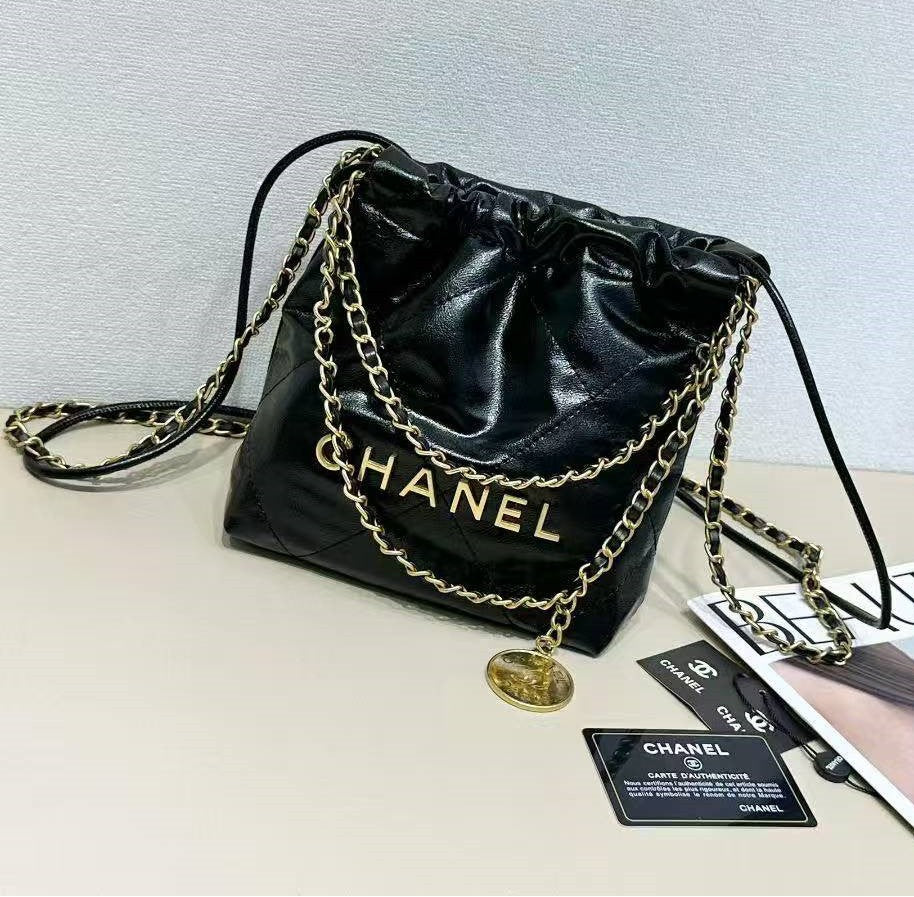 Shiny Mini Chained Handbag