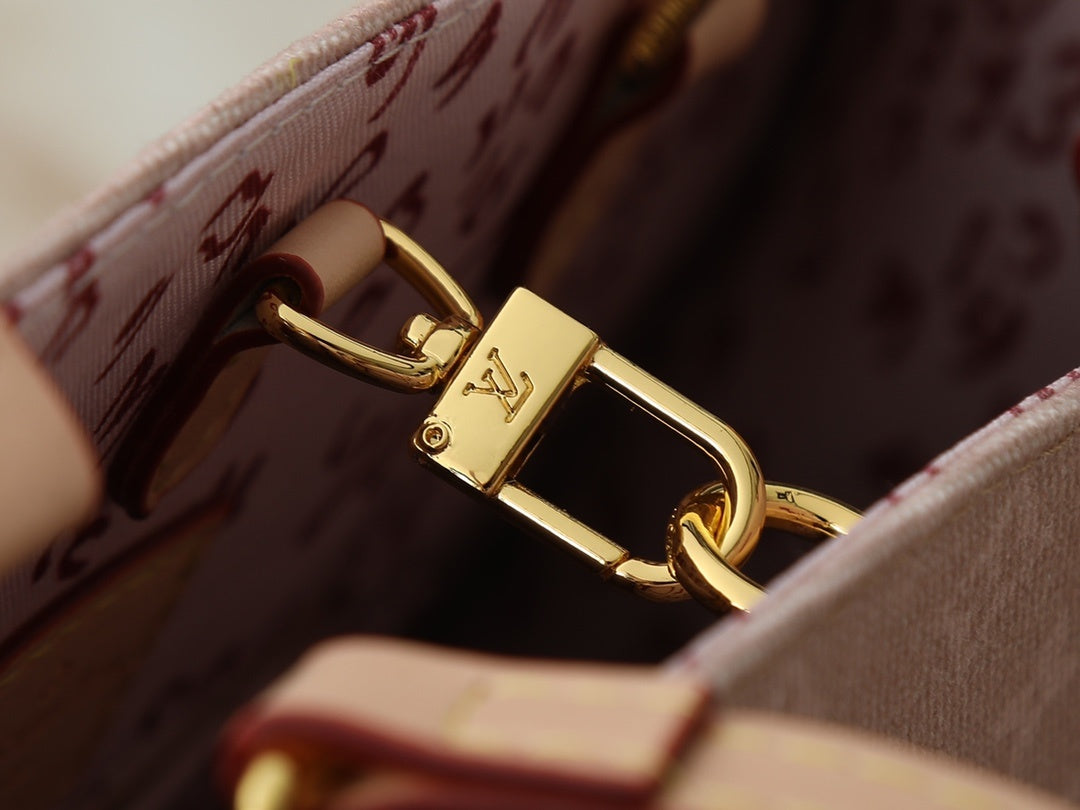 OnTheGo Organizer Handbag