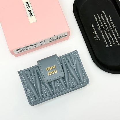 Fine Logo-Lettering Wallet