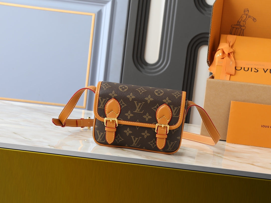 Satchel Wearable Wallet