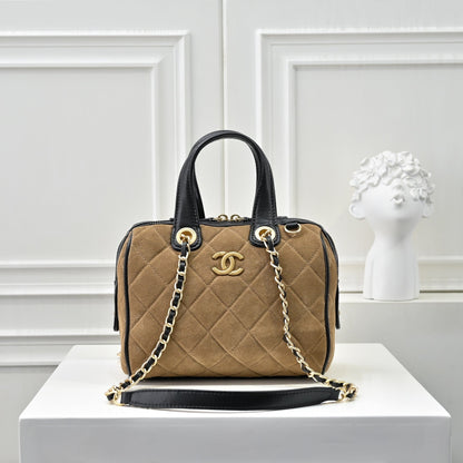 Small Trunk Shoulder Bag