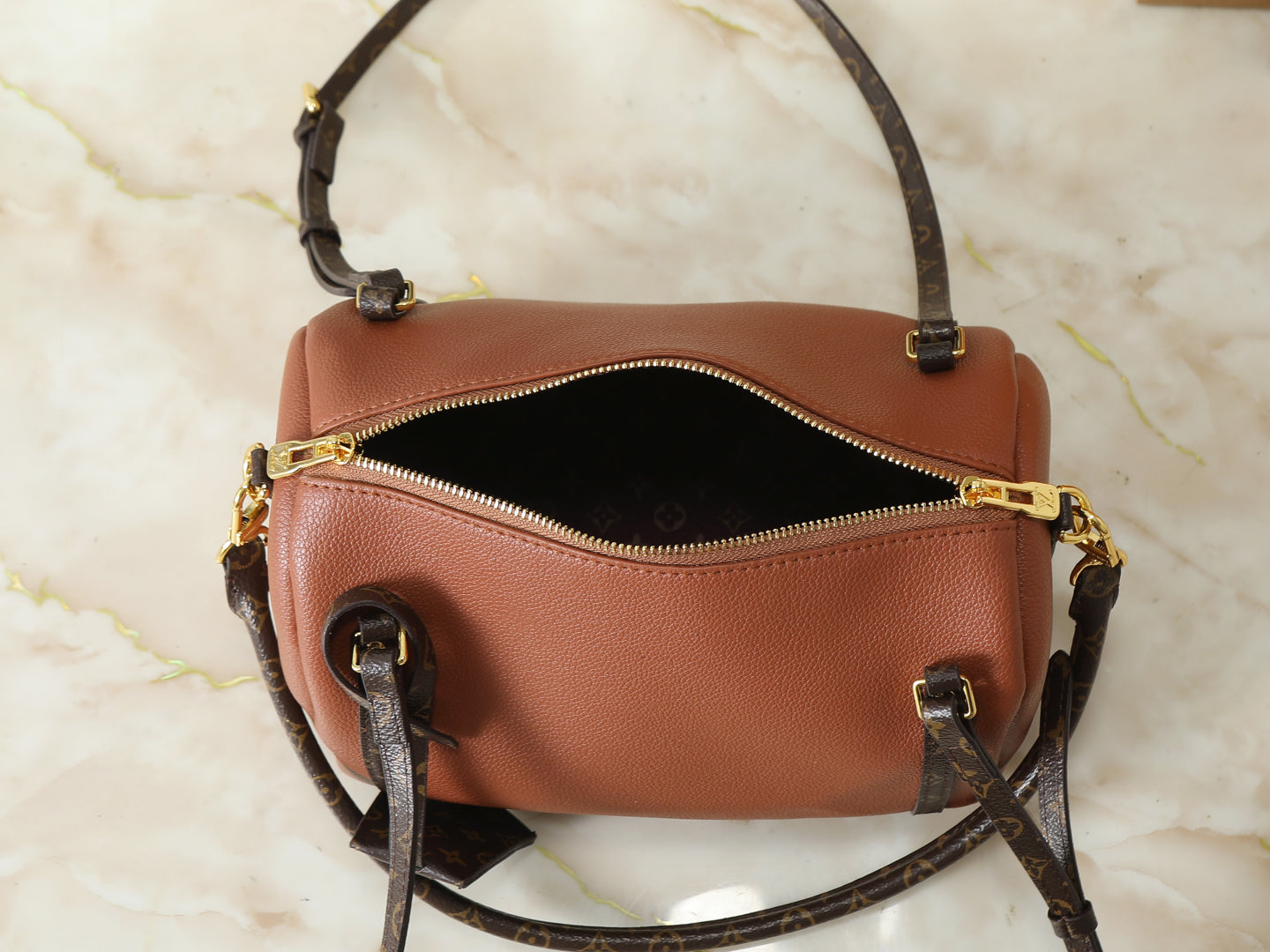 Classic Barrel Shoulder Bag