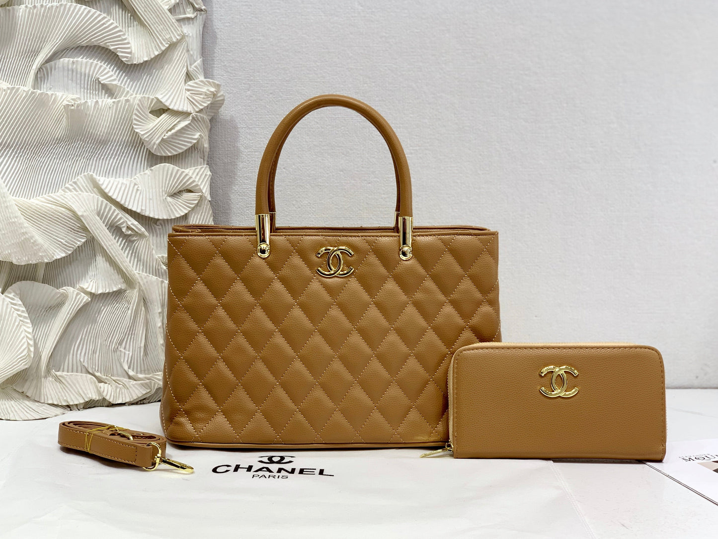 Timeless Shopping Tote Bag & Wallet
