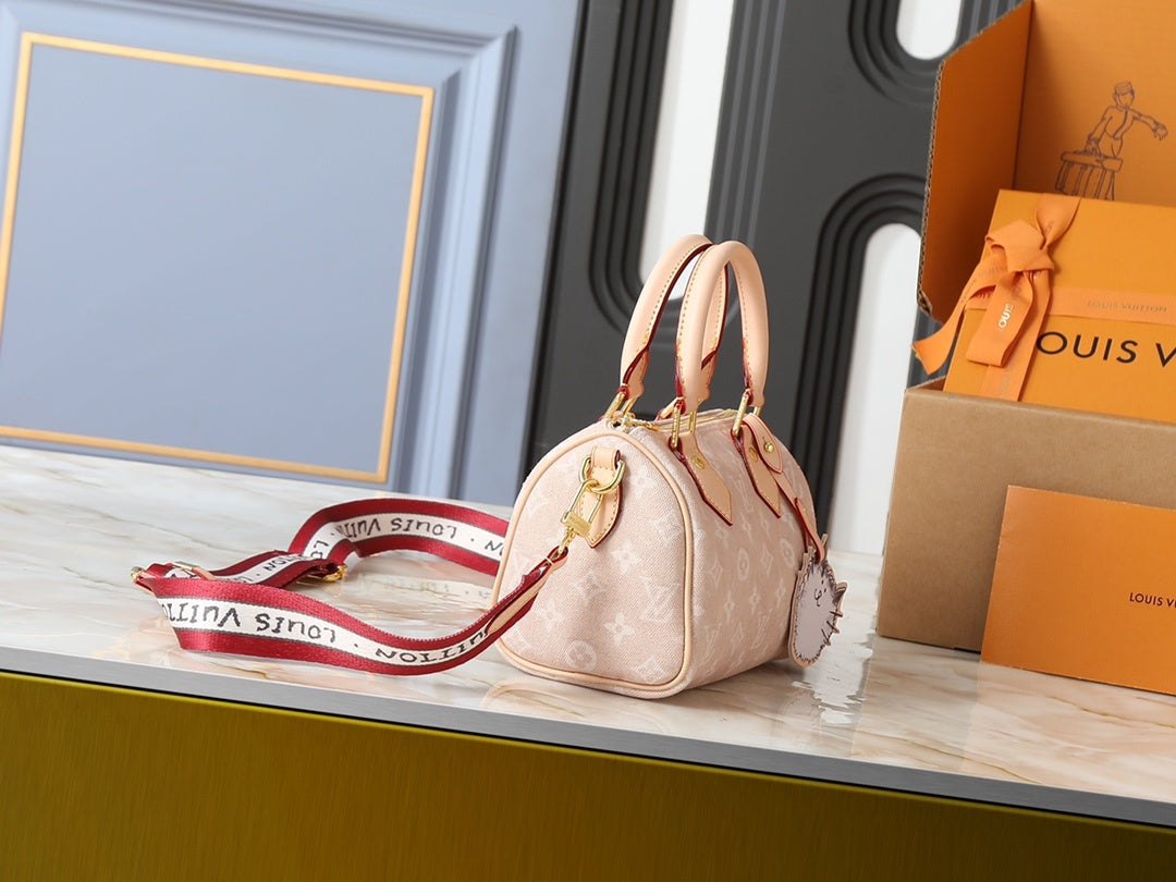 Speedy Bandouliere 20 Plum Handbag