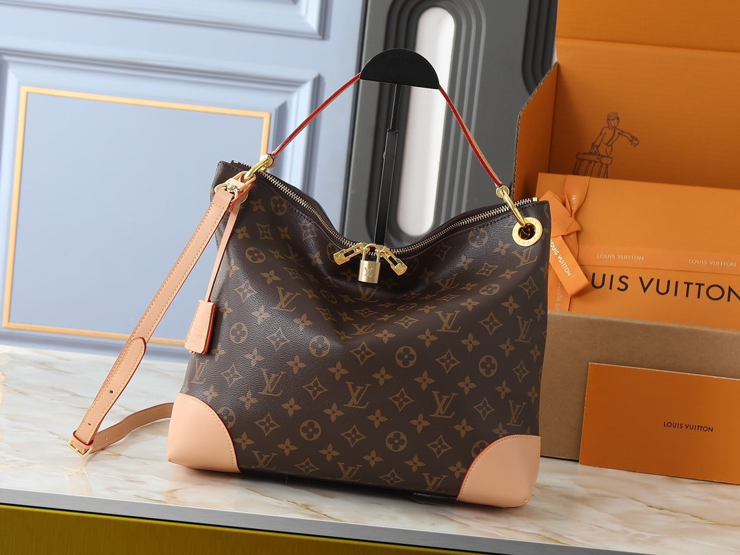 Berry PM Shoulder Bag