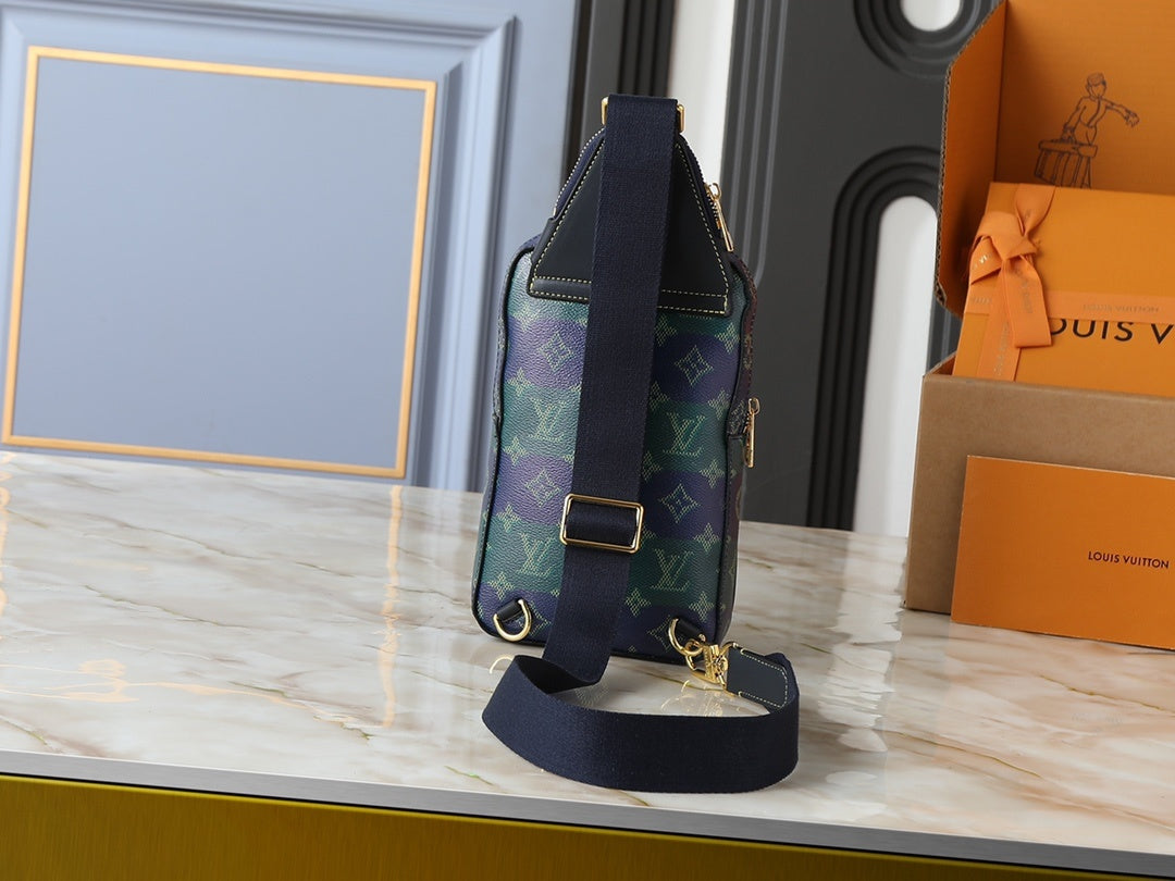 Avenue Slingbag PM Monogram
