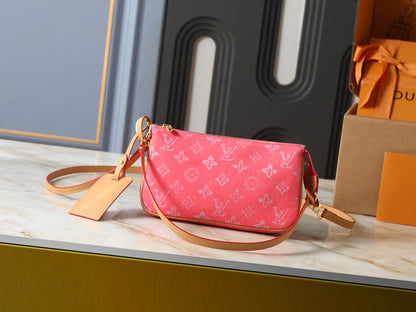 Monogram CarryAll Pochette