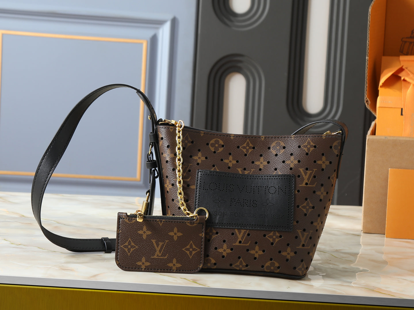Bucket Bag & Pouch