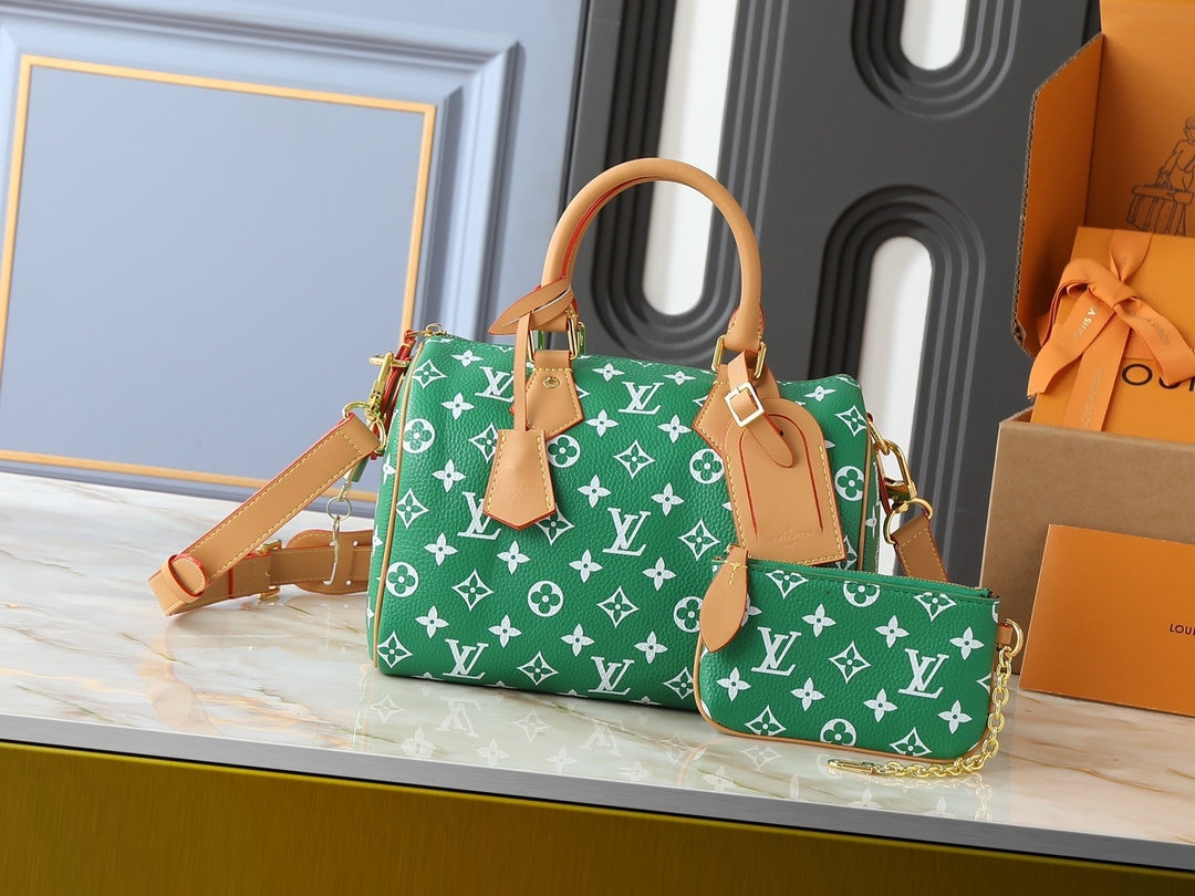 Speedy P9 Bandoulière 30 Handbag & Pouch