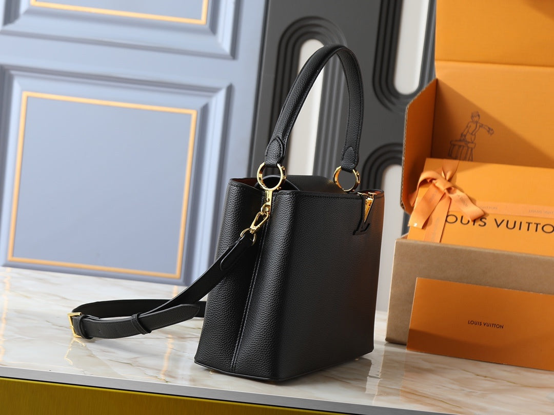Capucines BB Taurillon Handbag