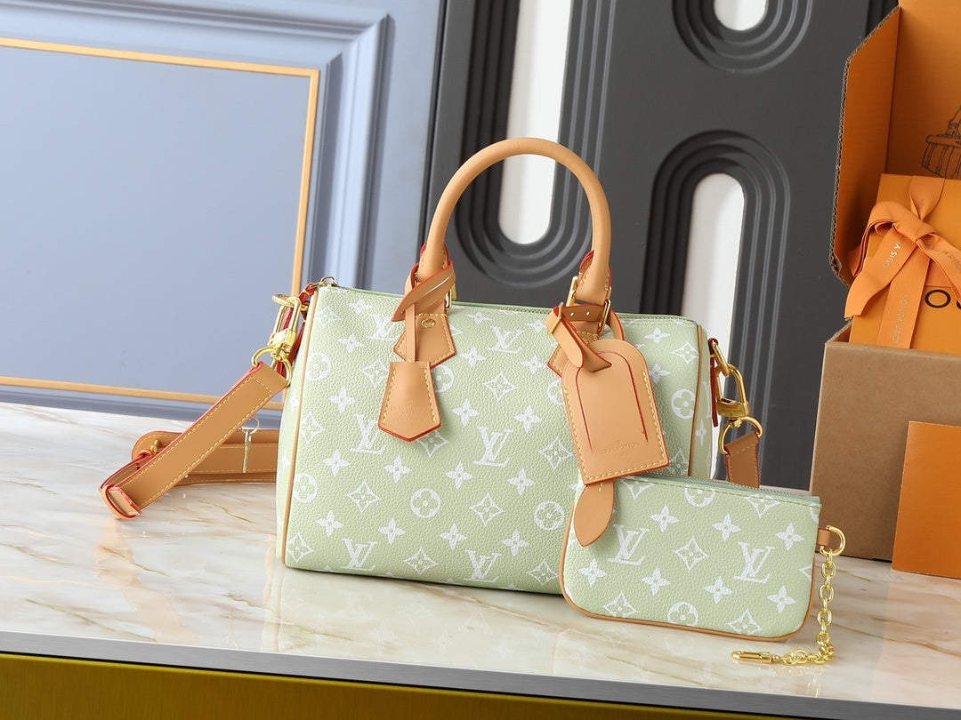 Speedy P9 Bandoulière 30 Handbag & Pouch