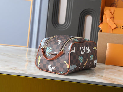 Costumized Toiletry Bag