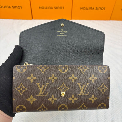 Sarah Wallet Monogram Canvas