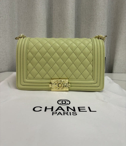 Caviar Quilted New Medium Boy Flap