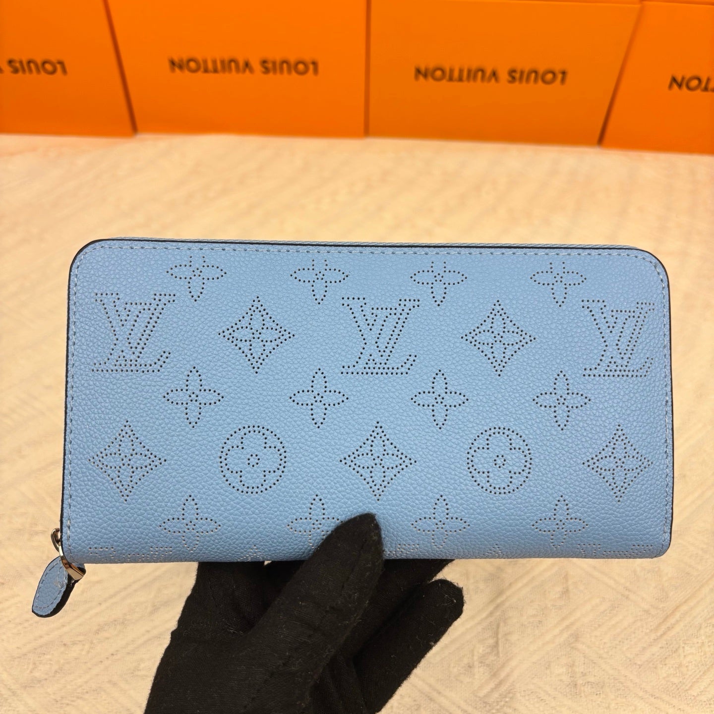 Sarah Wallet Monogram