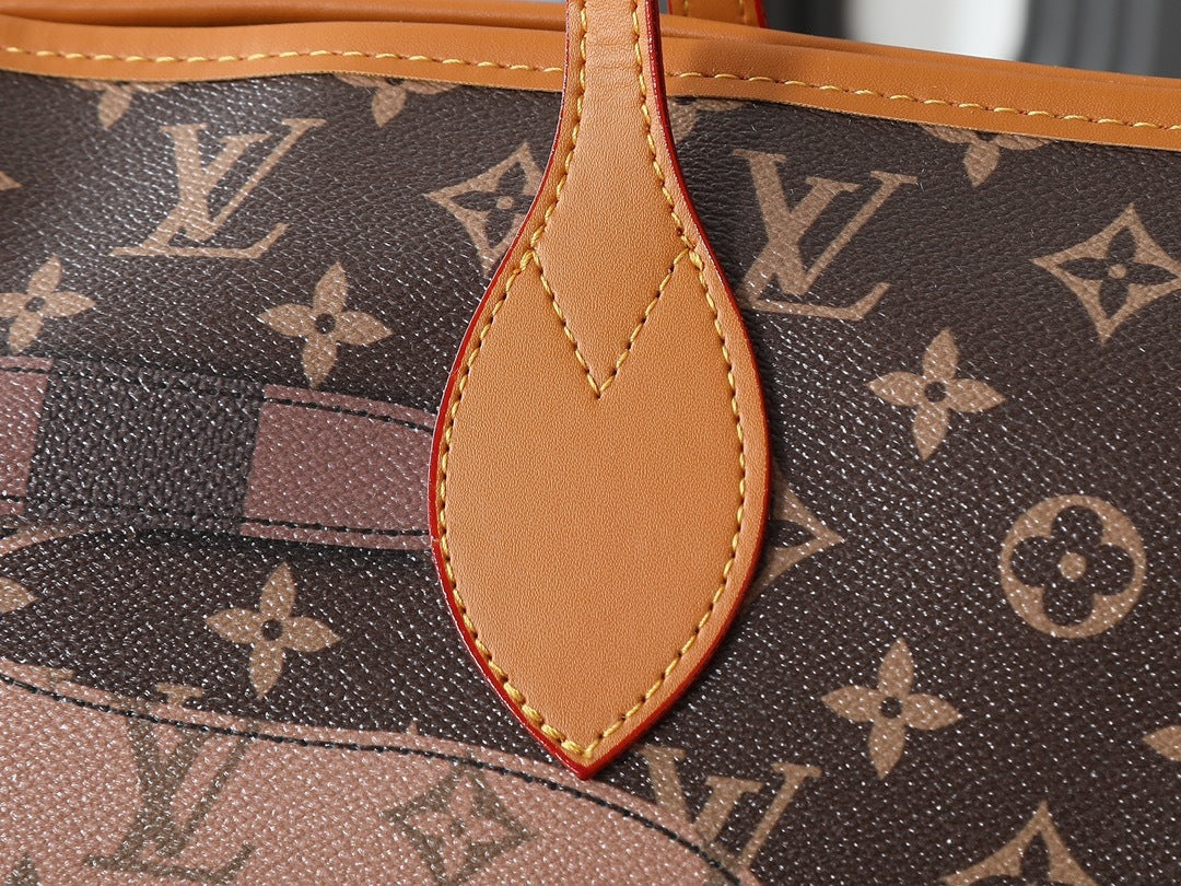 Nevereverfull Remix Derby Tote Bag & Pouch