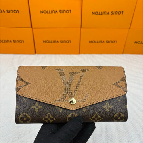 Sarah Wallet Monogram Canvas